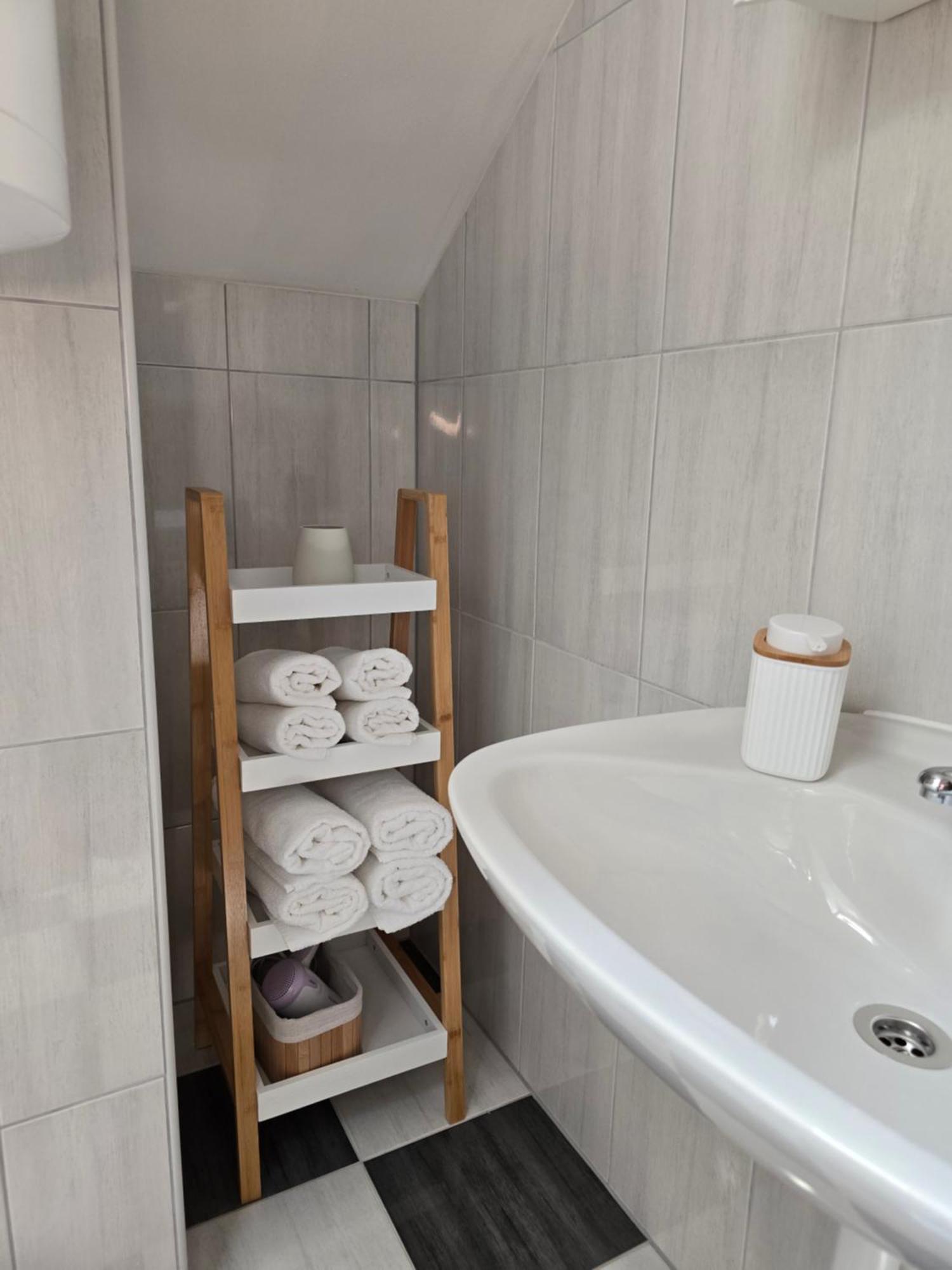Apartmani Zinda Sukošan Exterior foto